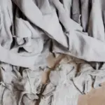 Hvordan bruger man en tøjdamper, og er den bedre end et damp strygejern?