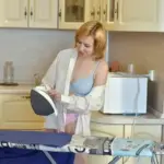 Hvordan stryger man en skjorte? Se svaret i vores store guide